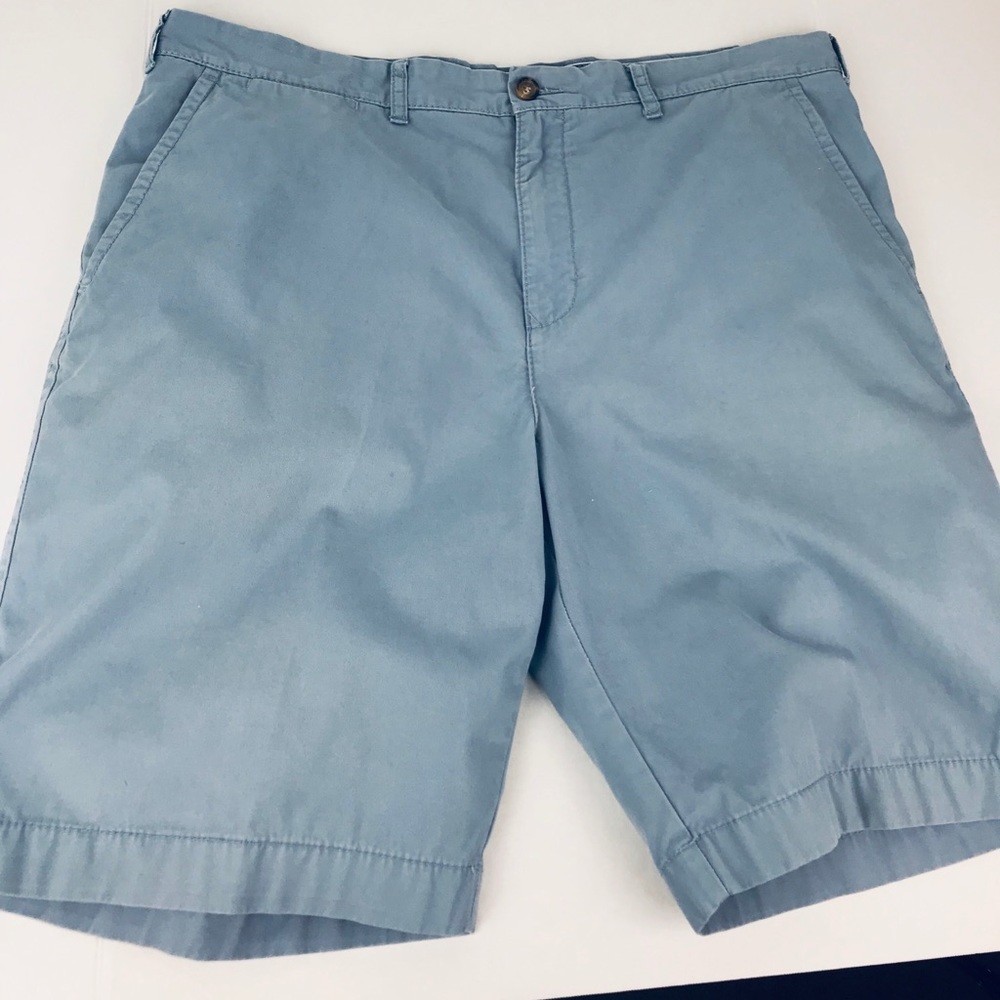 Tommy Hilfiger shorts.
